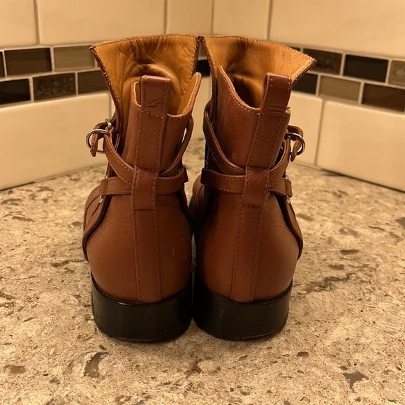 BALENCIAGA/PARIS caramel leather ankle booties